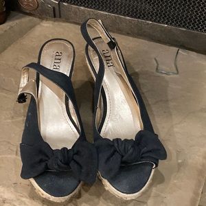 A.N.A women’s size 8 wedges